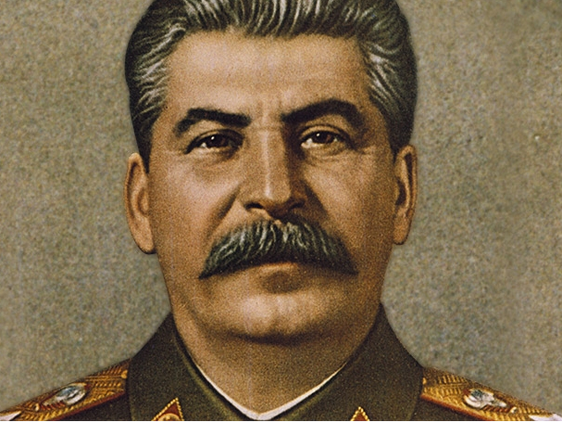 Nhà lãnh đạo Xô Viết Joseph Stalin là một trong những  nhân vật ảnh hưởng nhất đến lịch sử. Dưới sự lãnh đạo của ông Stalin và Đảng Cộng sản Liên Xô, nhân dân Liên Xô đã từng bước giành thắng lợi trong cuộc Chiến tranh giữ nước vĩ đại chống phát xít Đức (1941-1945), giải phóng nhiều nước ở Trung và Đông Âu dẫn tới sự thành lập hệ thống Xã hội Chủ nghĩa cũng như từng bước trở thành siêu cường của thế giới.